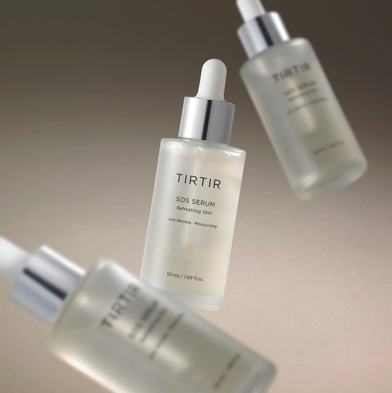 TIRTIR is een innovatief, alles-in-één serum. Natuurlijke ingrediënten, waaronder Centella Asiatica, Groene thee en Zoethout, helpt dit krachtige serum de huid glad te maken